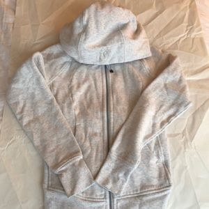 Lululemon Scuba Hoodie in white/gray